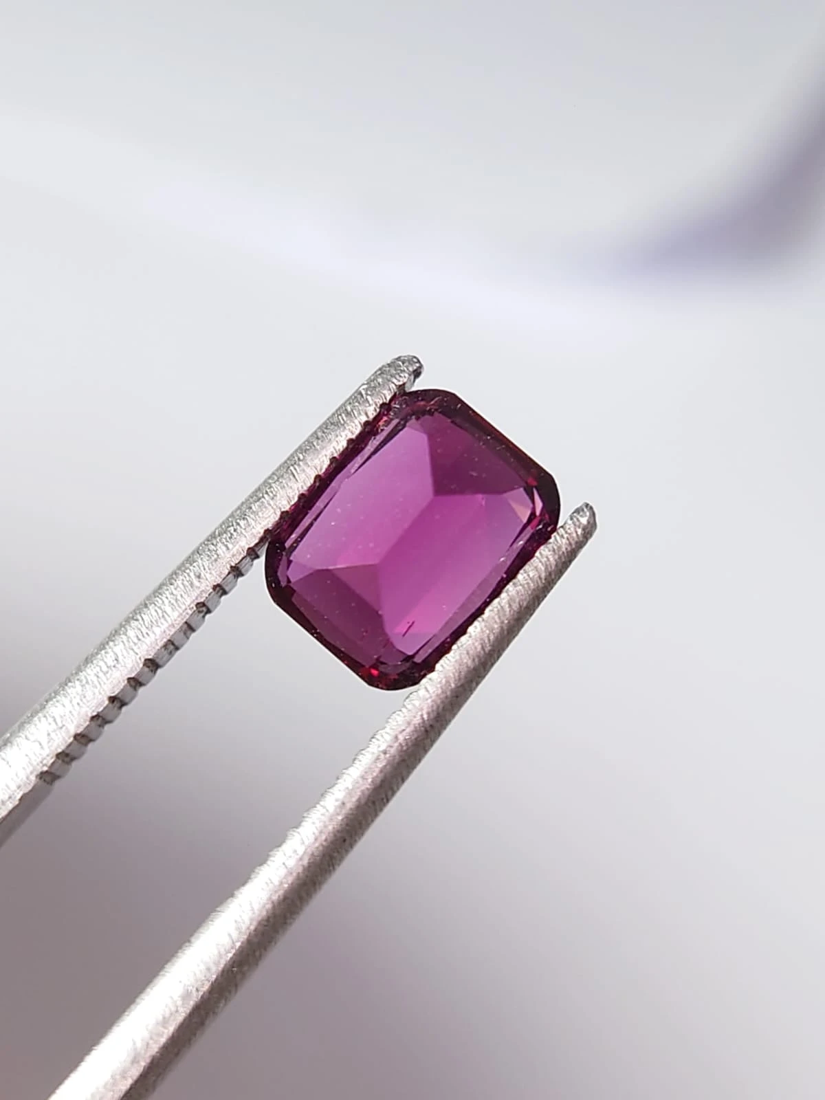 1.33ct Natural Rhodolite Garnet from Tanzania — view 5